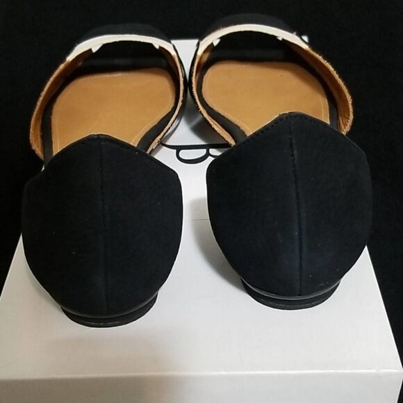 Black and White Peep-toe Flats with Box - Picture 4 of 7